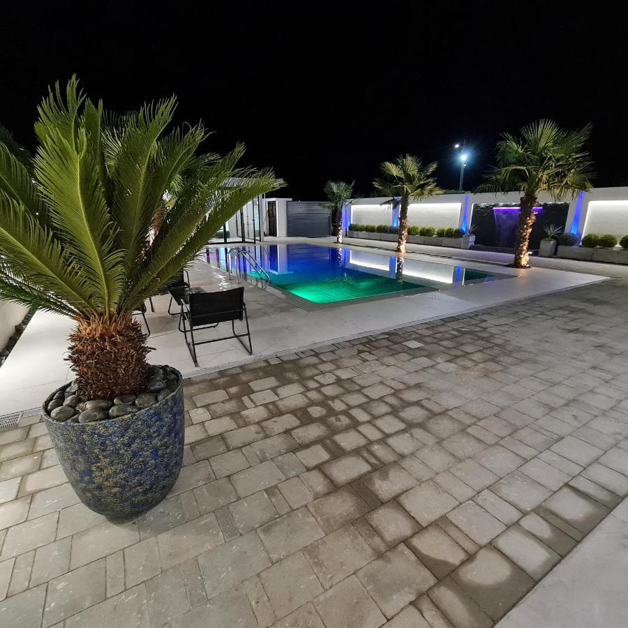 Lt Luxury Villa Rrushkull  Экстерьер фото