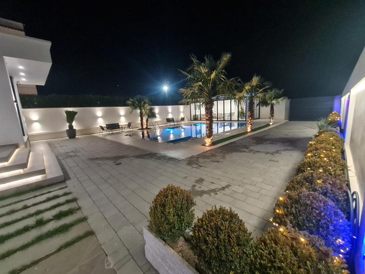 Lt Luxury Villa Rrushkull  Экстерьер фото